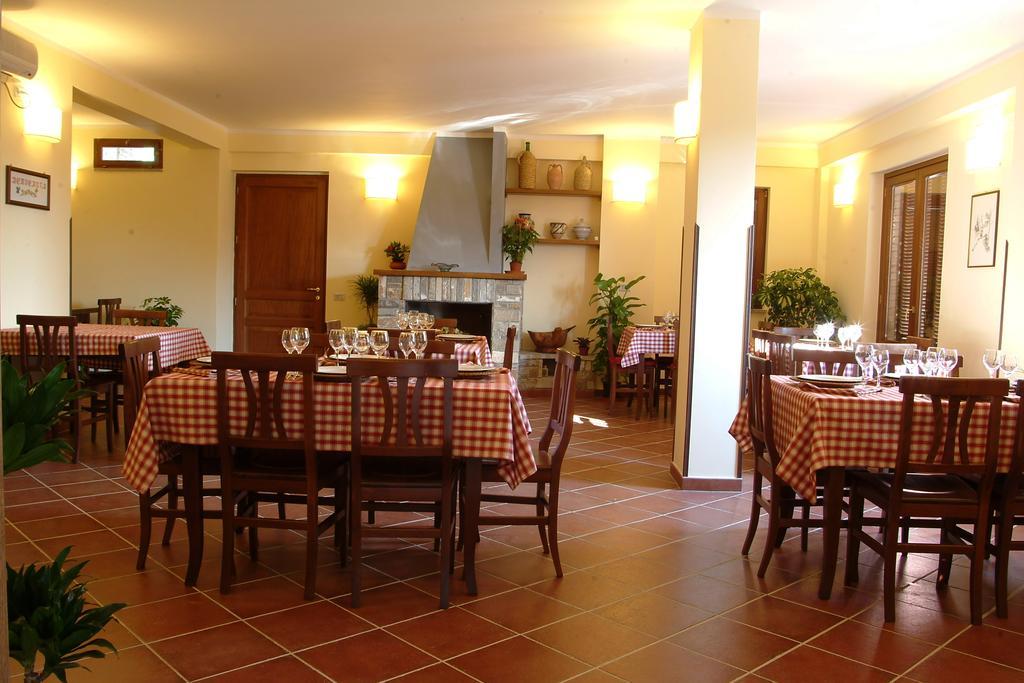 Agriturismo La Mancosa ปอลลิกา ภายนอก รูปภาพ